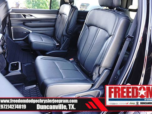 New 2025 Jeep Wagoneer Series II image 15