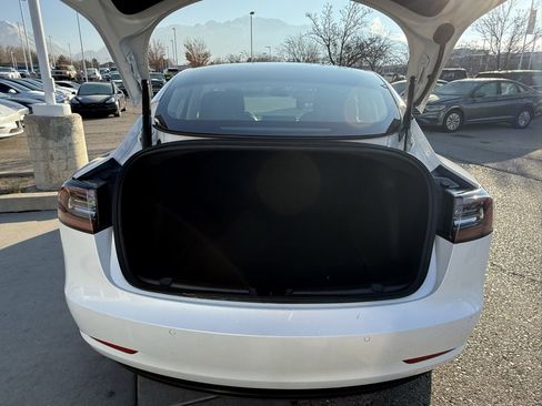 Used 2022 Tesla Model 3 Long Range image 23