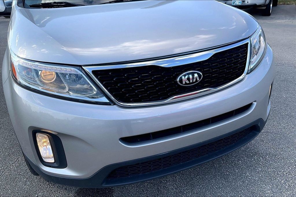 Used 2014 Kia Sorento EX w/ EX V6 Touring Package FWD image 26