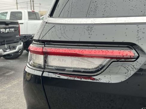 Used 2022 Jeep Grand Cherokee L Limited image 10