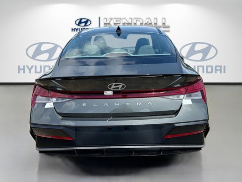 New 2026 Hyundai Elantra SEL Sport Premium FWD image 5