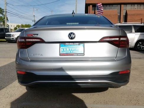 Used 2024 Volkswagen Jetta S image 3