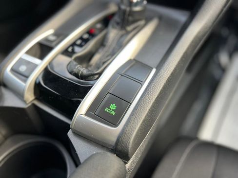 Used 2019 Honda Civic EX image 19