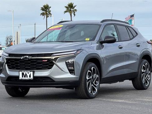 New 2026 Chevrolet Trax RS w/ Driver Confidence Package FWD image 8