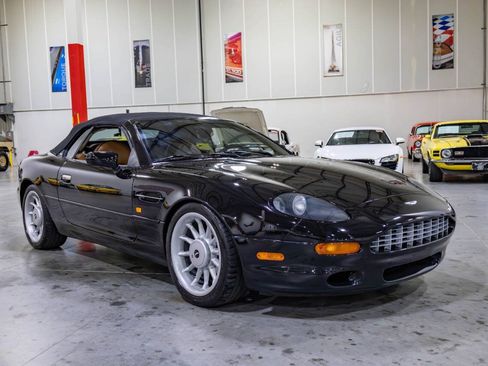 Used 1997 Aston Martin DB7 Volante RWD image 28