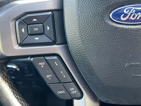 Used 2021 Ford Expedition Platinum AWD/4WD image 22