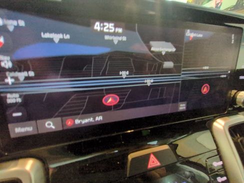 Used 2023 Kia Sorento S FWD image 5