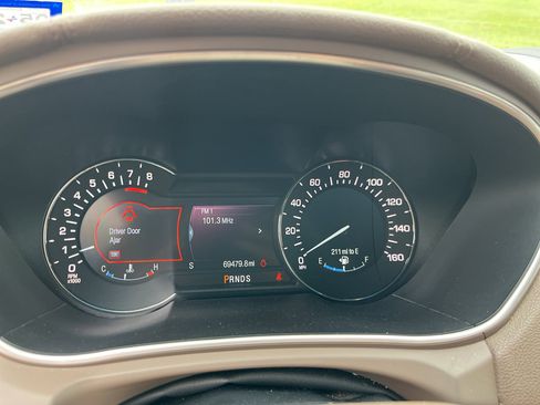 Used 2016 Lincoln MKX Reserve w/ Technology Package FWD image 5