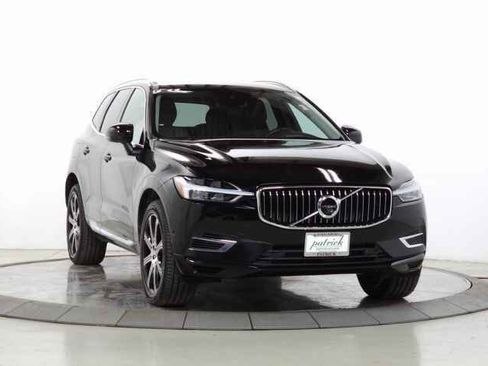 Used 2019 Volvo XC60 T8 Inscription image 1