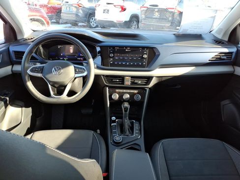 Used 2023 Volkswagen Taos SE image 5
