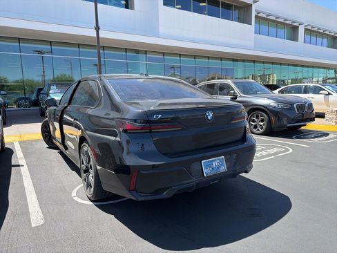 Certified 2023 BMW i7 xDrive60 w/ Parking Assistance Package AWD/4WD image 4