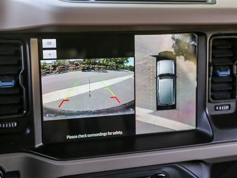 Used 2021 Ford Bronco Wildtrak image 38