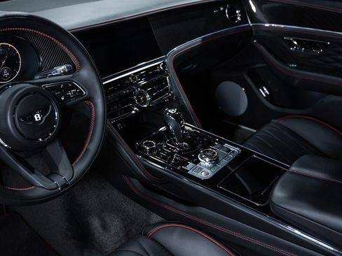 Used 2022 Bentley Flying Spur V8 image 60