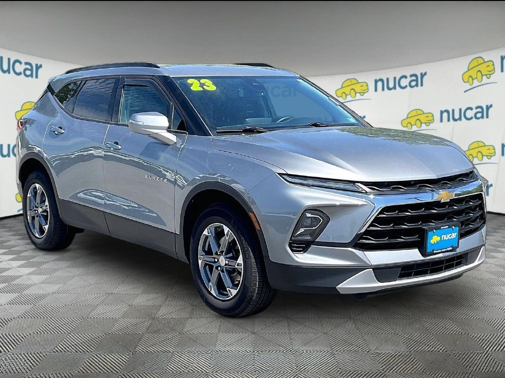 Used 2023 Chevrolet Blazer LT AWD/4WD image 1