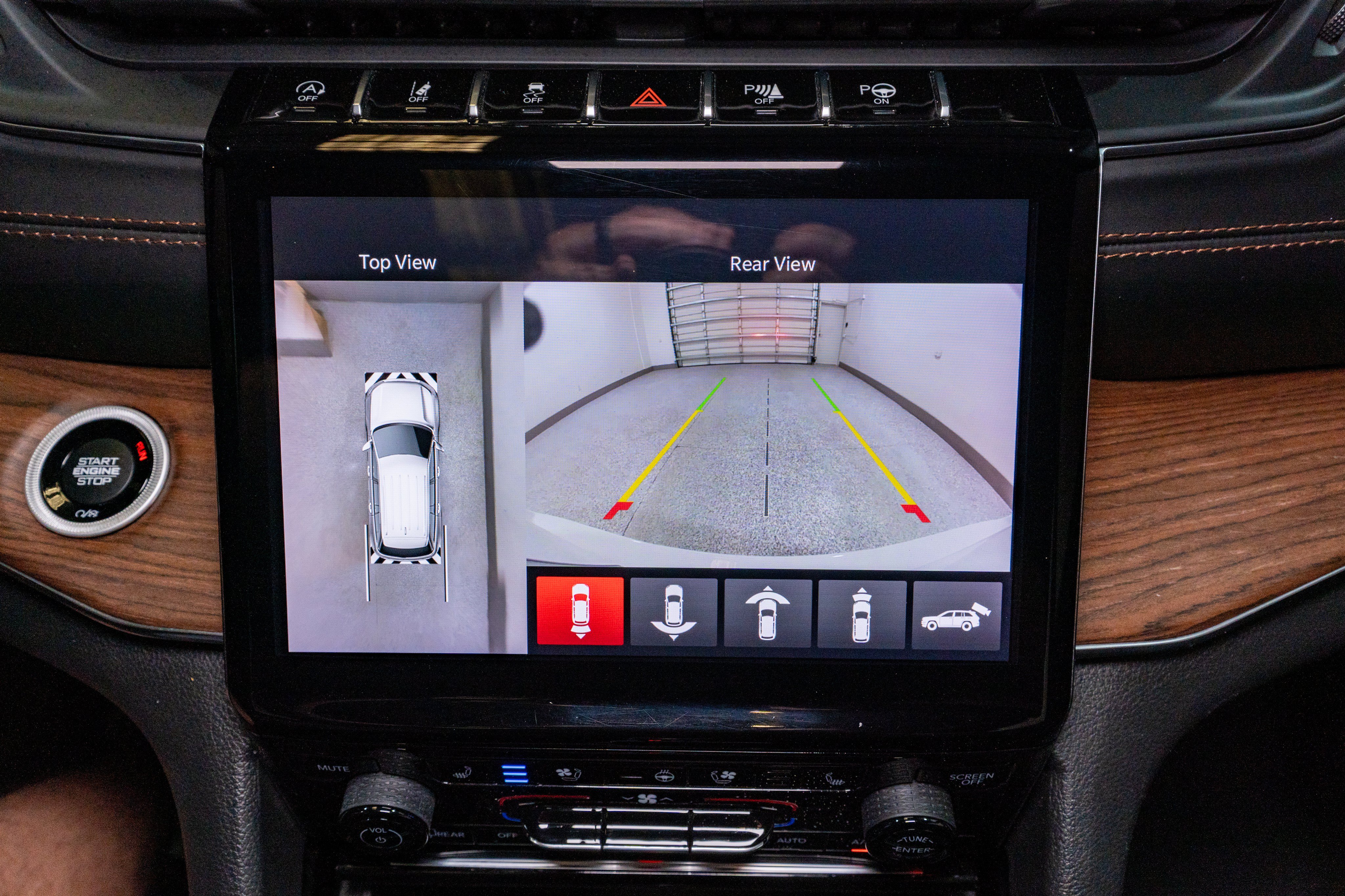 Used 2023 Jeep Grand Cherokee L Summit w/ Luxury Tech Group V RWD image 24