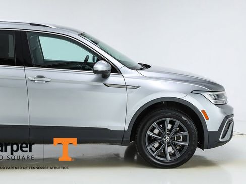 Used 2022 Volkswagen Tiguan SE image 12