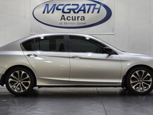 Used 2015 Honda Accord Sport image 3
