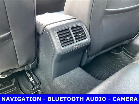 Used 2019 Volkswagen Golf R 4-Door AWD/4WD image 10