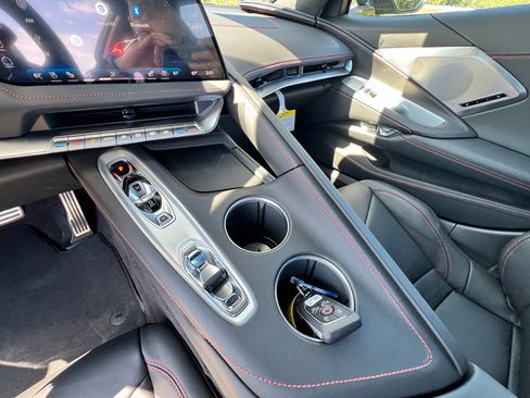 New 2026 Chevrolet Corvette Stingray Premium Conv w/ Z51 Performance Package image 25