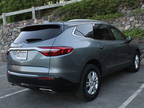 Used 2019 Buick Enclave Essence AWD/4WD image 9