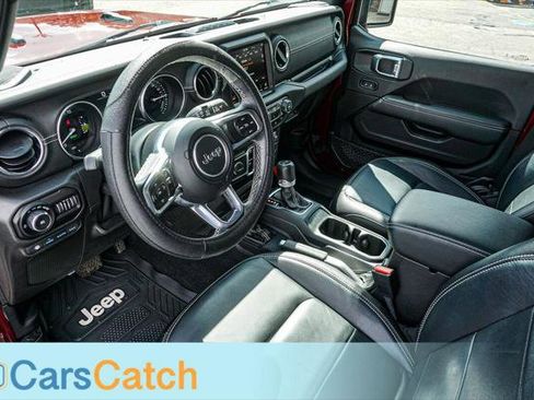 Used 2021 Jeep Wrangler Unlimited Sahara w/ Dual Top Group AWD/4WD image 18