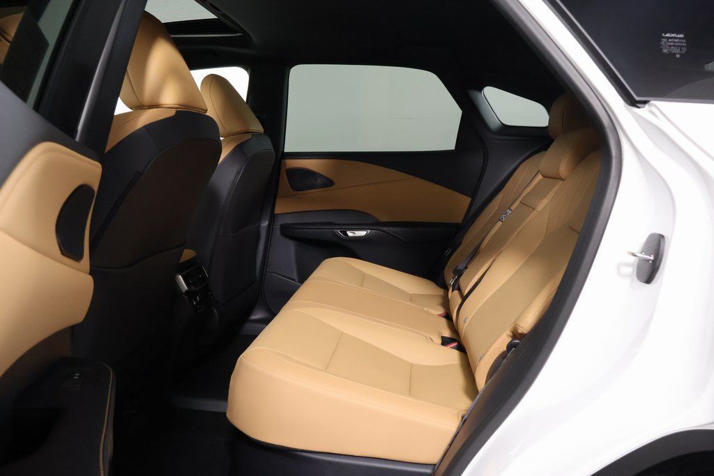 New 2026 Lexus RX 450h AWD w/ Convenience Package image 6