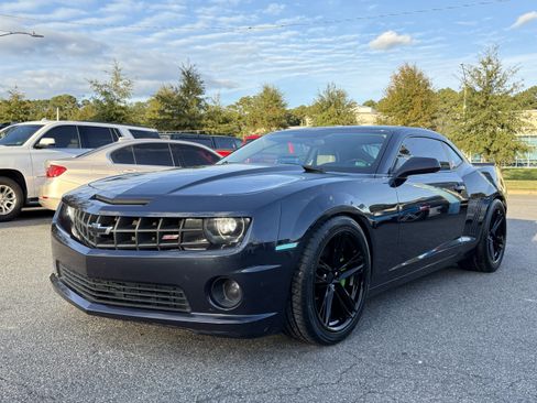 Used 2013 Chevrolet Camaro SS w/ RS Package image 9