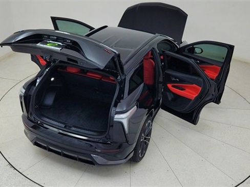 Used 2025 Chevrolet Blazer EV SS image 89