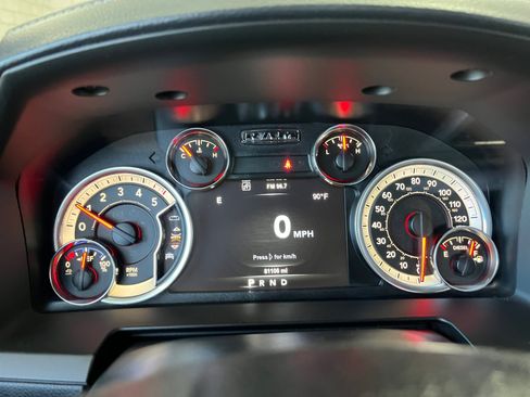 Used 2018 RAM 1500 Laramie w/ Convenience Group AWD/4WD image 18