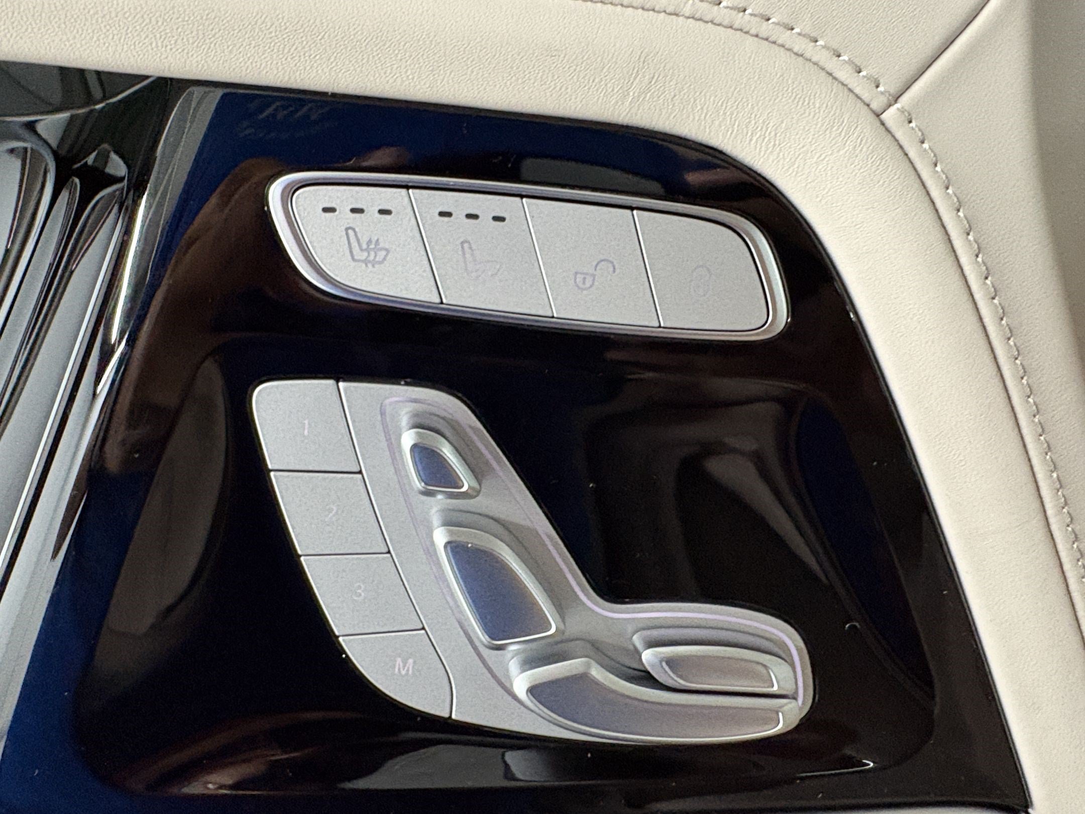 New 2027 Mercedes-Benz G 580 e image 17