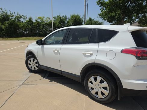 Used 2018 Toyota RAV4 LE w/ All Weather Liner Package AWD/4WD image 3