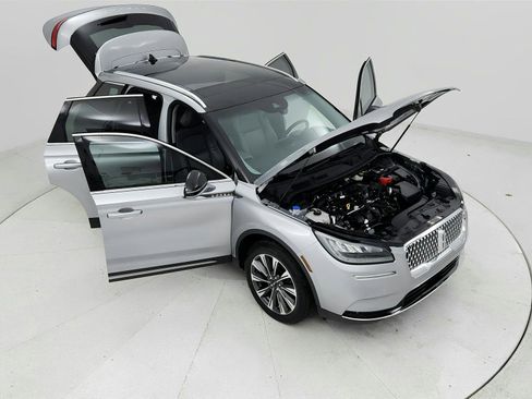 Used 2021 Lincoln Corsair Reserve image 24