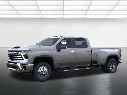 New 2026 Chevrolet Silverado 3500 LTZ w/ LTZ Plus Package AWD/4WD image 2