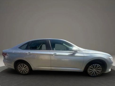 Used 2020 Volkswagen Jetta S image 4