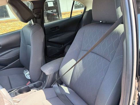 Used 2026 Toyota Corolla LE FWD image 3