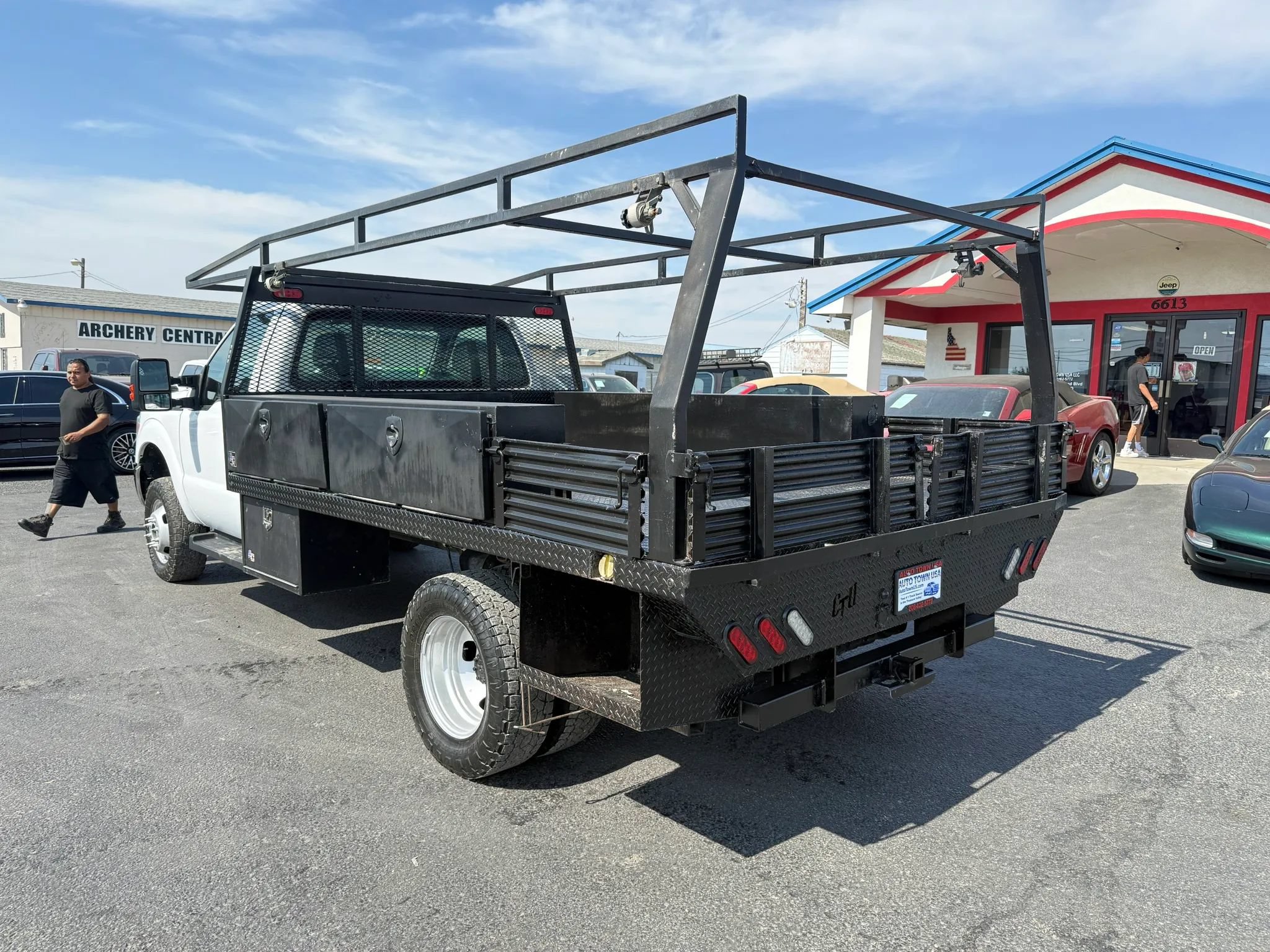 Used 2016 Ford F350 XL w/ Power Equipment Group AWD/4WD image 3