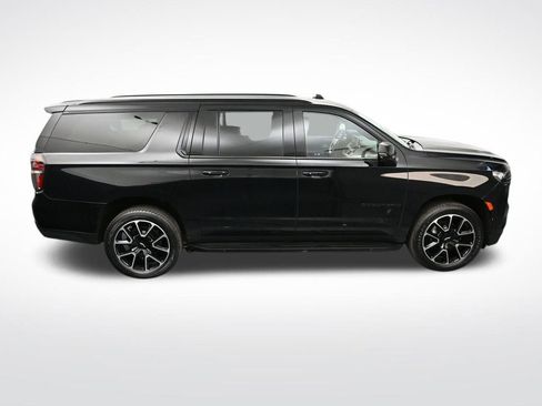 Used 2023 Chevrolet Suburban RST w/ Luxury Package AWD/4WD image 22