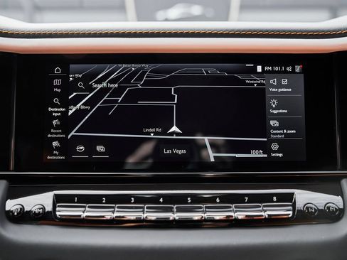 Used 2025 Rolls-Royce Cullinan AWD/4WD image 86