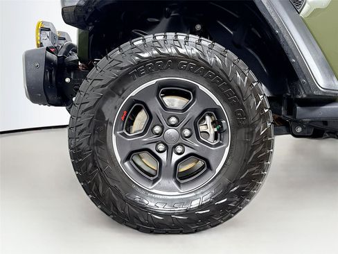 Used 2023 Jeep Gladiator Rubicon w/ Trailer Tow Package AWD/4WD image 42