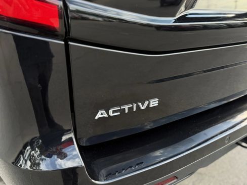 Used 2025 Ford Expedition Active AWD/4WD image 46
