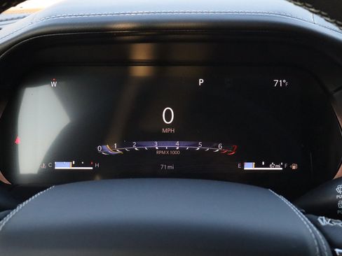 New 2025 Jeep Grand Cherokee Overland w/ Luxury Tech Group IV image 34