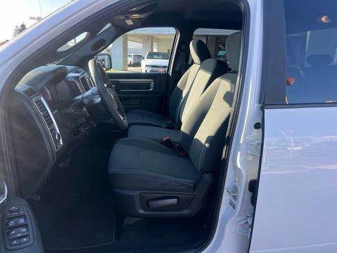 Used 2024 RAM 1500 Warlock RWD image 25
