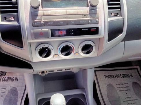 Used 2011 Toyota Tacoma PreRunner w/ TRD Sport Pkg image 16