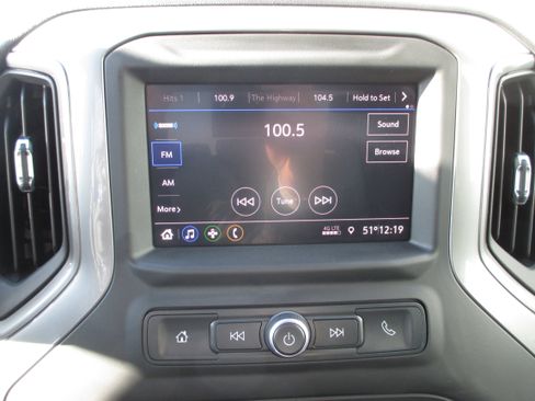 Used 2020 Chevrolet Silverado 1500 Custom w/ Rally Edition image 16