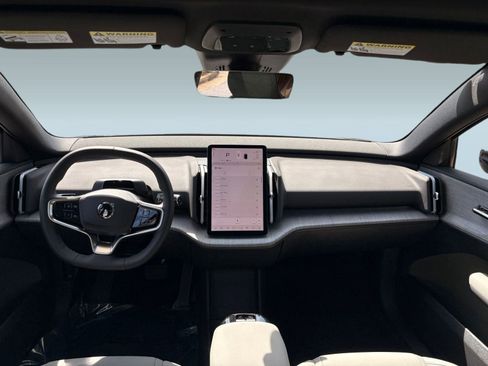 Certified 2025 Volvo EX30 Plus w/ Climate Package image 16