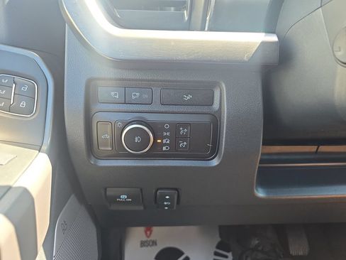 Used 2024 Ford F250 Lariat w/ Lariat Ultimate Package AWD/4WD image 26
