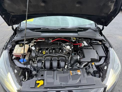 Used 2016 Ford Focus SE w/ Equipment Group 201A FWD image 30