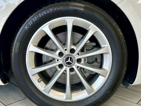 Used 2021 Mercedes-Benz A 220 image 19