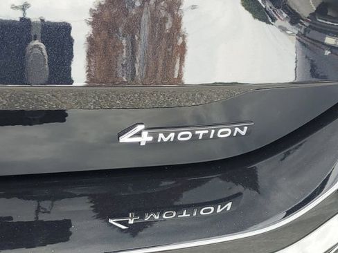 Used 2025 Volkswagen Tiguan SE R-Line AWD/4WD image 7