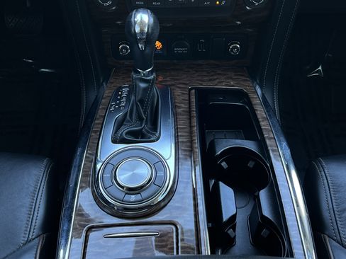 Used 2020 Nissan Armada Platinum w/ Captain's Chairs Package image 20